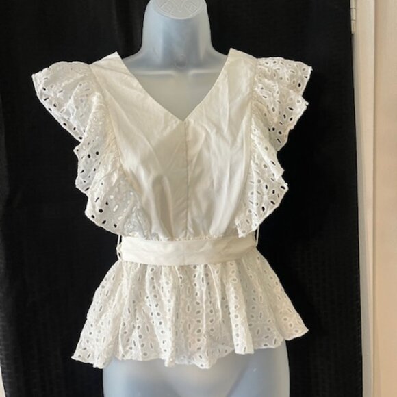 Beautiful Flutter Sleeve Eyelet Top ~ 100% Cotton - Picture 1 of 8